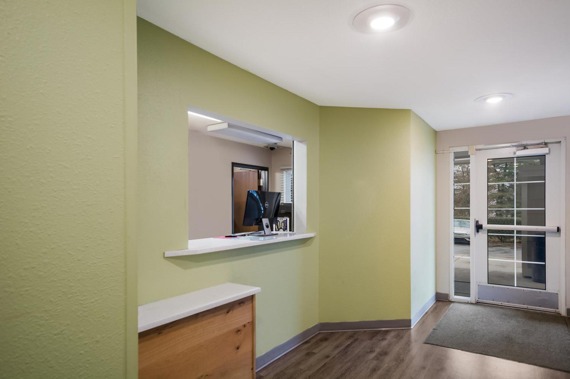 Woodspring Suites Lexington Southeast Exterior foto
